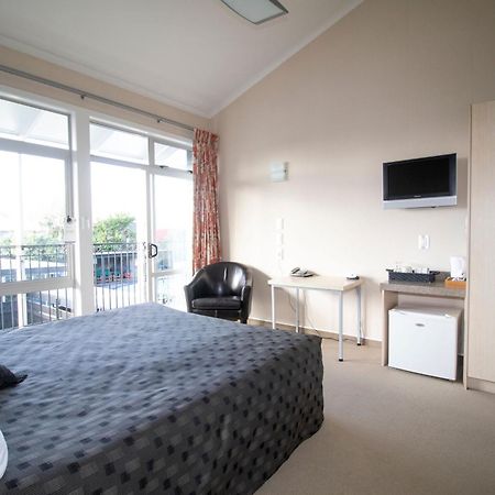 The Avenue Hotel Whanganui Bagian luar foto