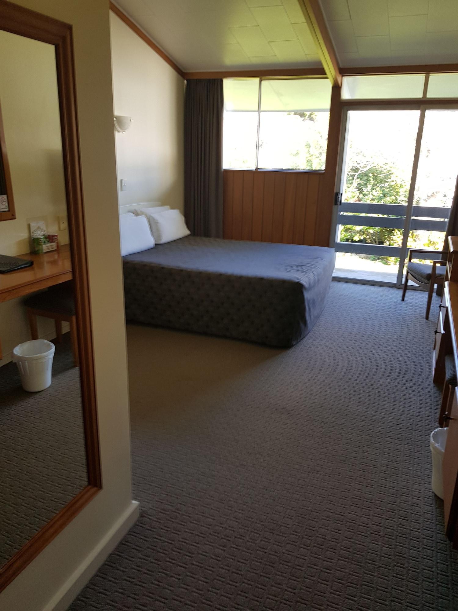 The Avenue Hotel Whanganui Bagian luar foto