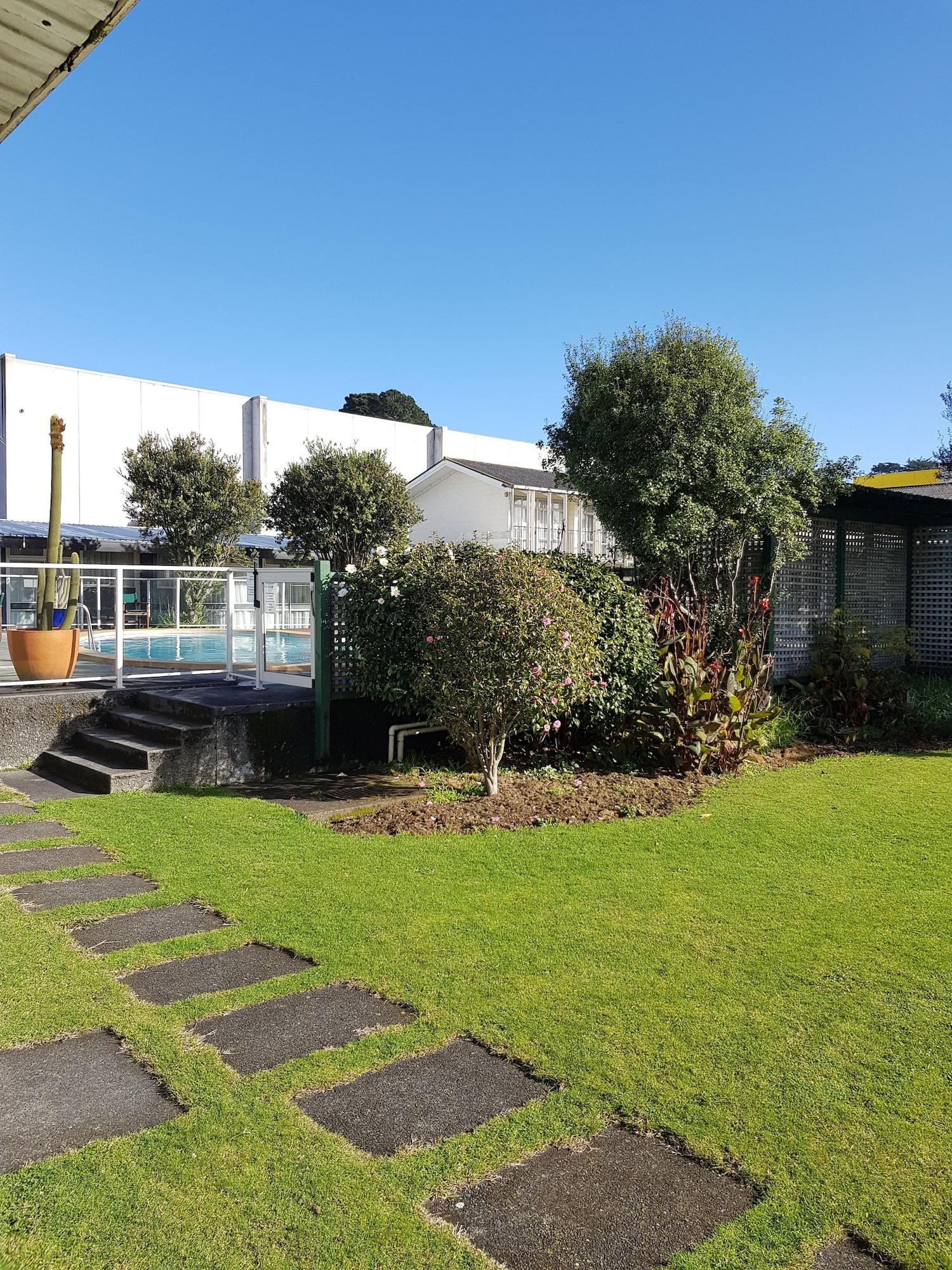 The Avenue Hotel Whanganui Bagian luar foto