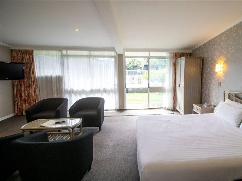 The Avenue Hotel Whanganui Bagian luar foto