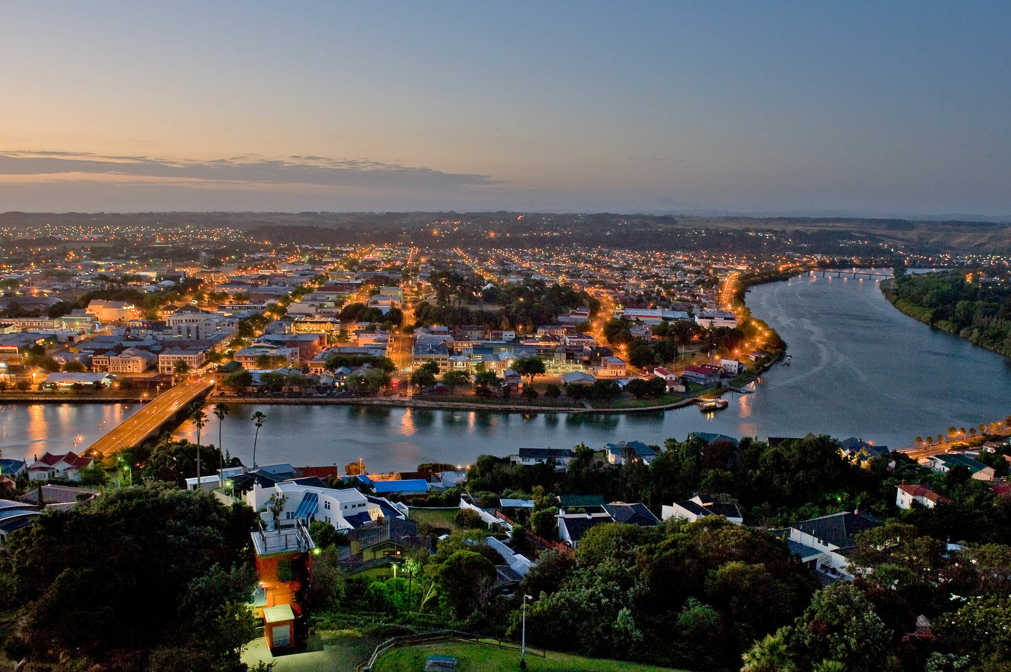 The Avenue Hotel Whanganui Bagian luar foto